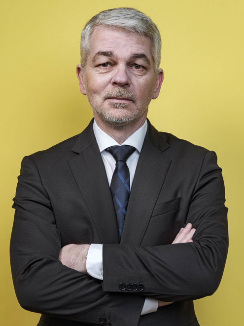 Carlo zoom 1